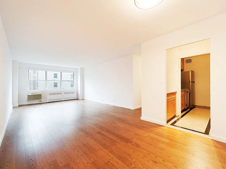 1st image of 300 E 71st St APT 8C