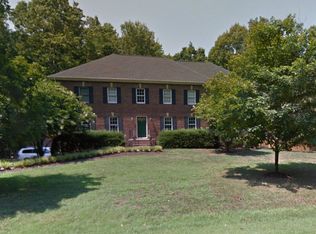 3301 Wood Brook Ln, Glen Allen, VA 23059
