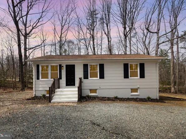 59 Bowers Ln, Fredericksburg, VA 22406