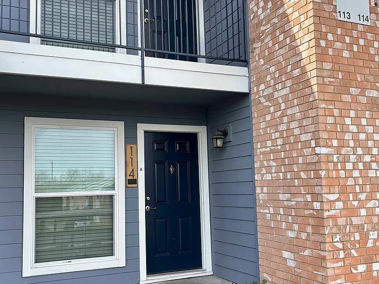 Marine Park Apartments — Photo 19