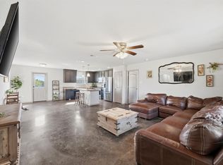 144 Emerald Dr, Hudson Oaks, TX 76087