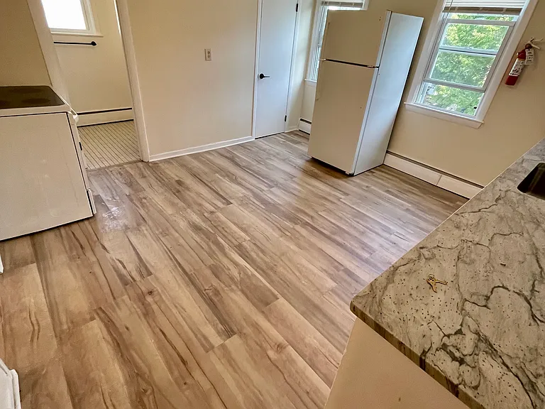 310 Washington St #4 — Photo 2