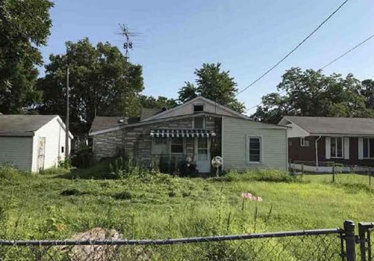 2nd image of 214 Wright Ave