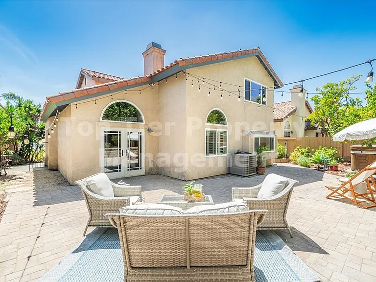 1568 Mallorca Dr — Photo 34