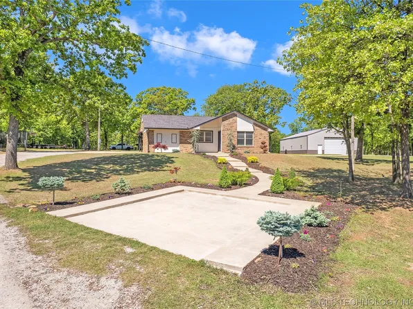 1501 N 240th Rd, Mounds, OK 74047