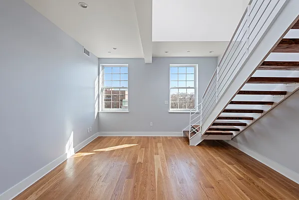 Rented by Compass | media 17