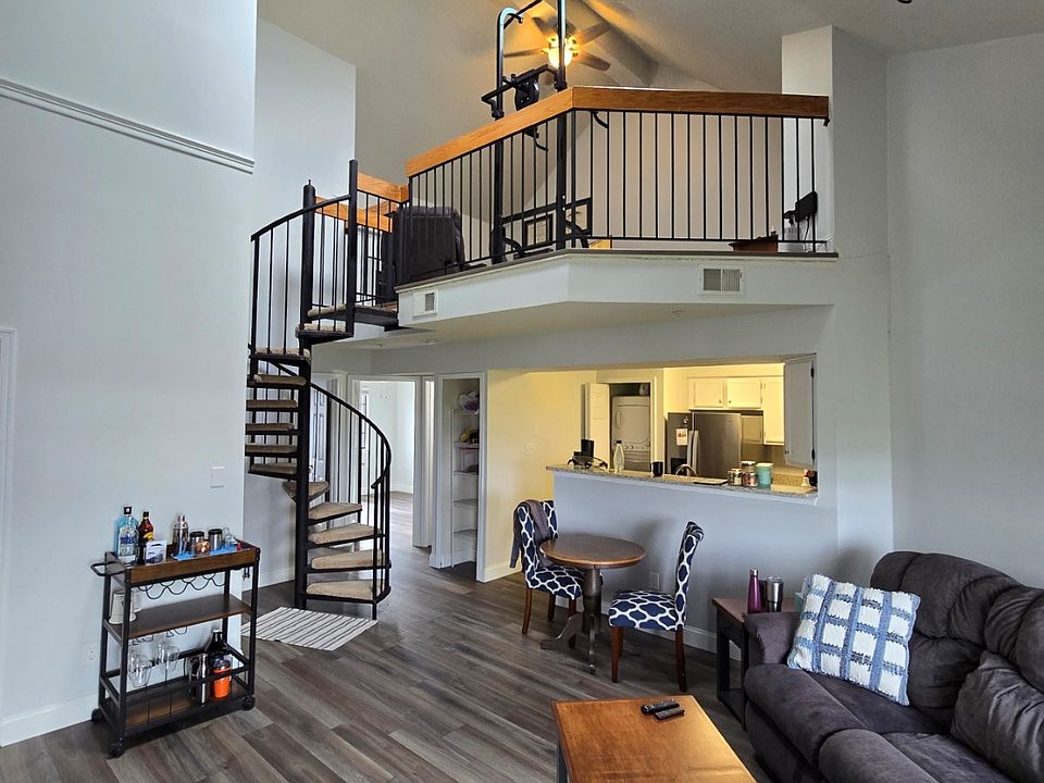 1st image of 7000 Irwell Ln #11F