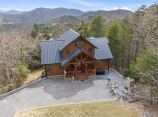 (Undisclosed Address), Sevierville, TN 37862