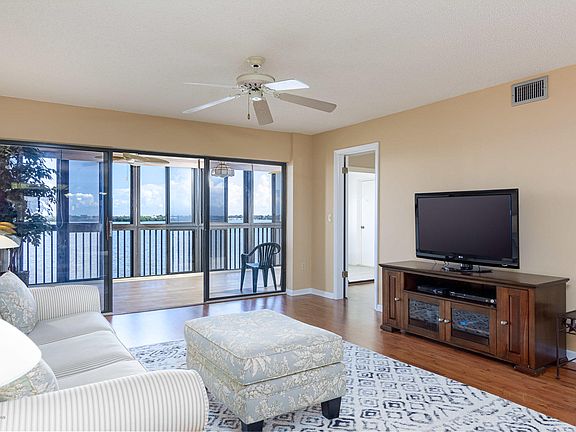 5th image of 250 S Sykes Creek Pkwy APT 505