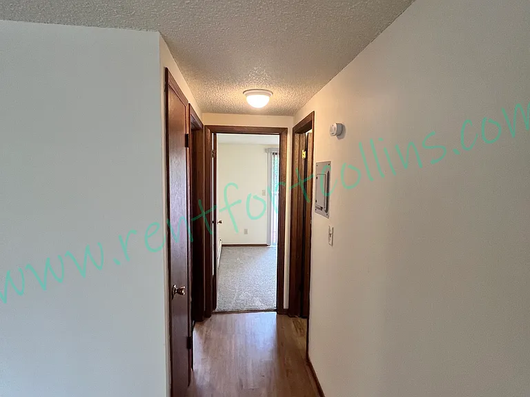 576 W 10th St — Photo 12