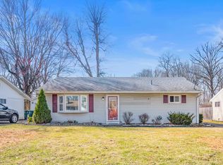 325 N Bittersweet Ln, Muncie, IN 47304