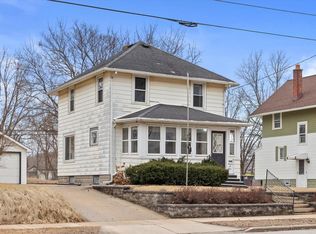 1105 Lincoln Ave, Waukesha, WI 53186