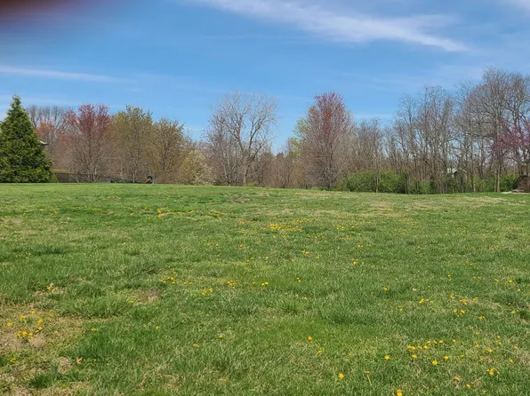 1507 Oglesby Dr, Edwardsville, IL 62025