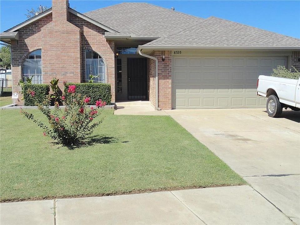 1st image of 8535 NE 34th Pl