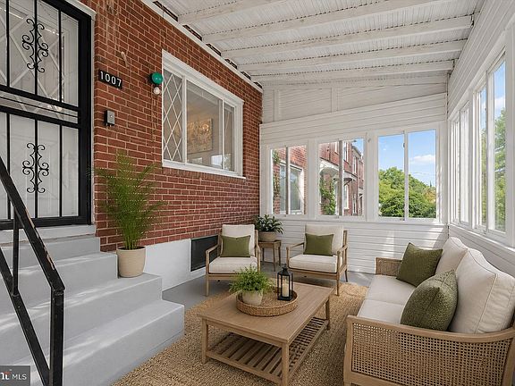 4th image of 1007 Saint Dunstans Rd