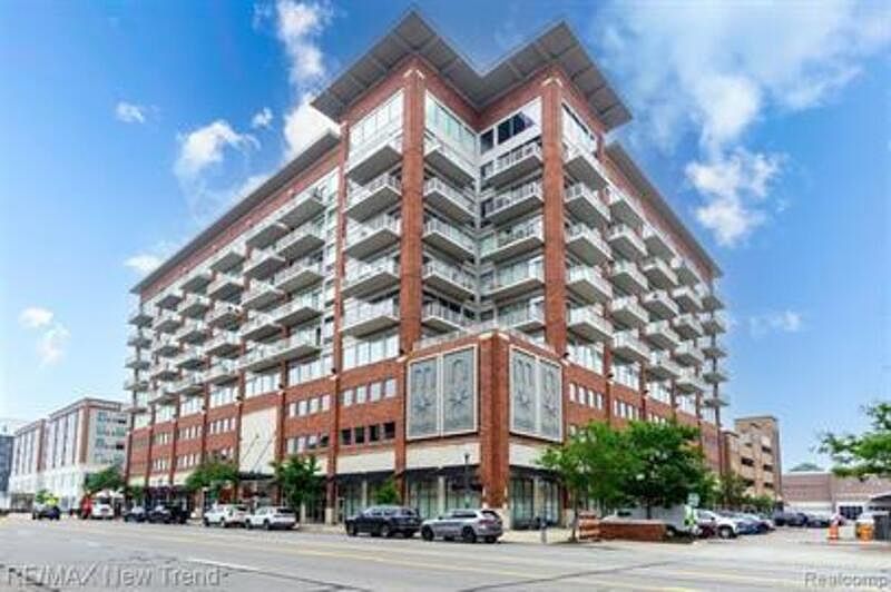 350 N Main St Royal Oak, MI, 48067 - Apartments for Rent | Zillow