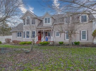 10 Strasmer Rd, Depew, NY 14043