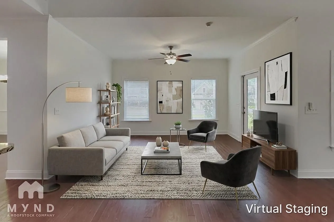 4 bed, 3.0 bath, 2560 sqft, $2,545 — Photo 2