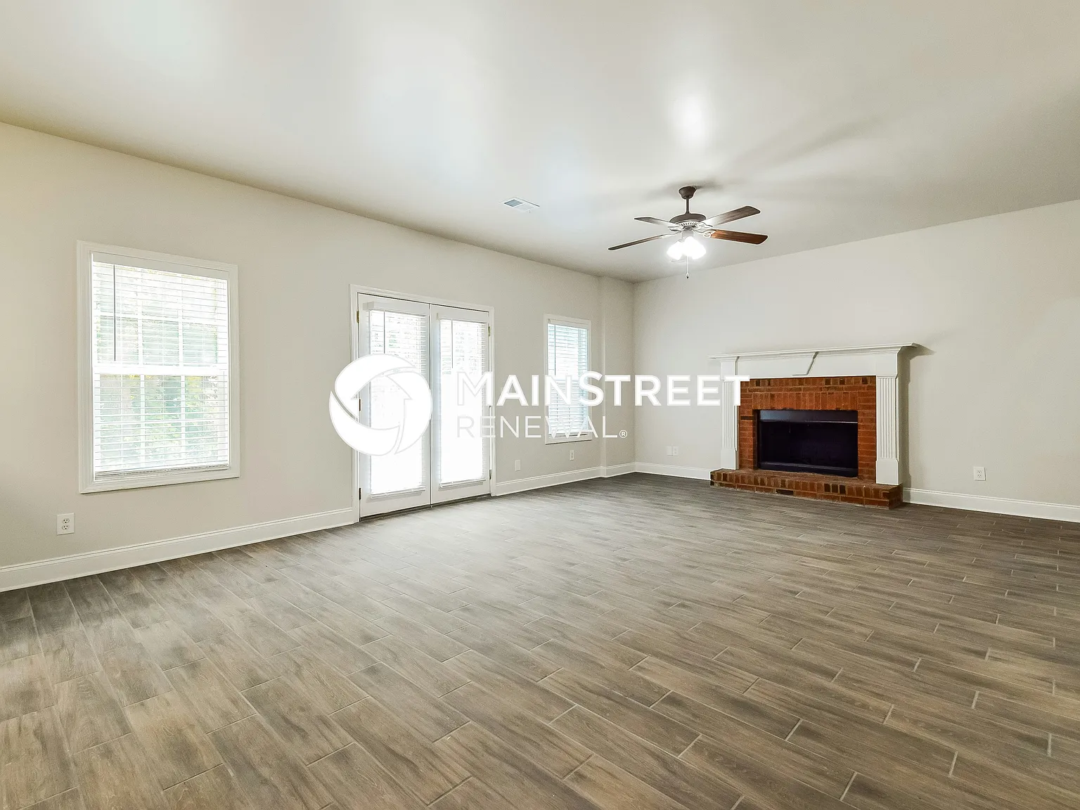 111 Iverson Pl — Photo 3