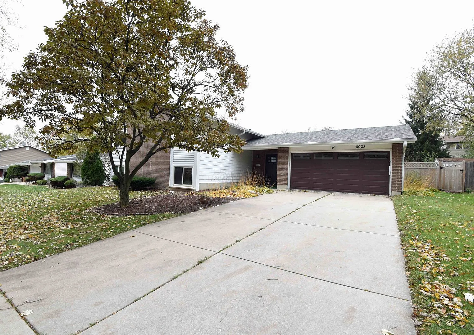 6028 Green Dr photo 1