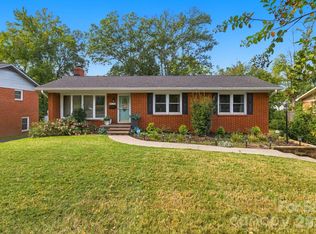 6520 Candlewood Dr, Charlotte, NC 28210