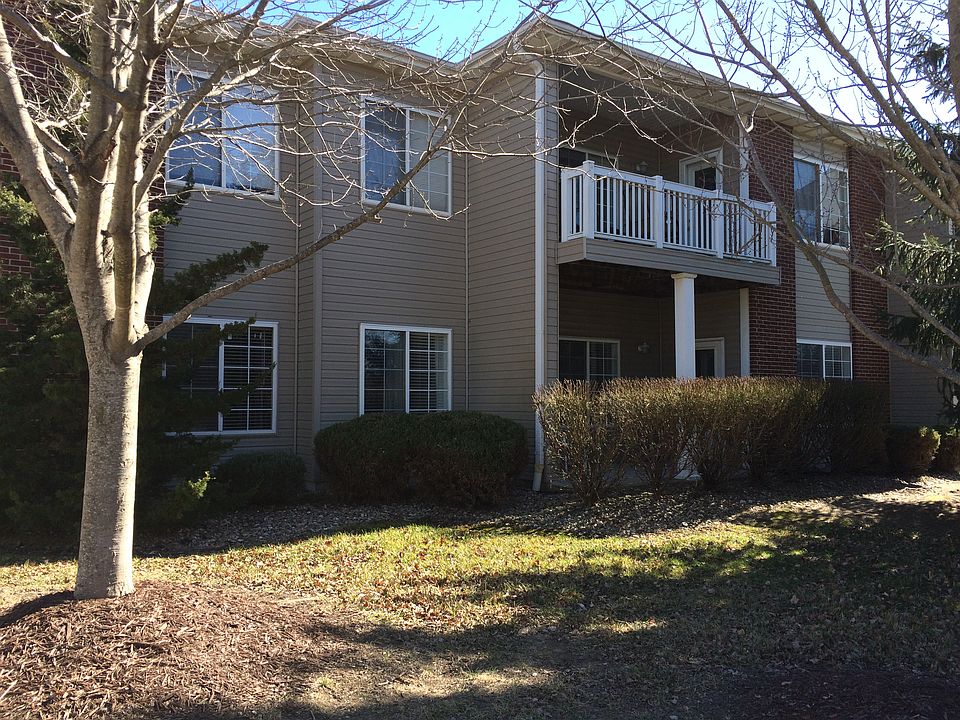 1st image of 3800 Saddlebrook Pl APT 304