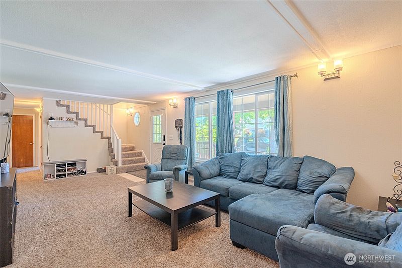 5th image of 3202 NE 150th Avenue