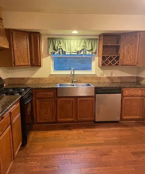 2917 E Barnwell St — Photo 1