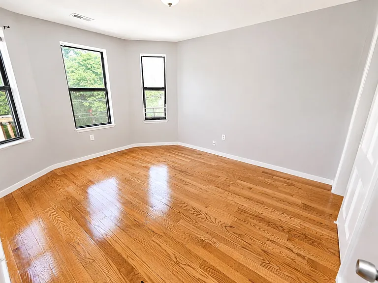 42 Greenwood St #3 — Photo 11