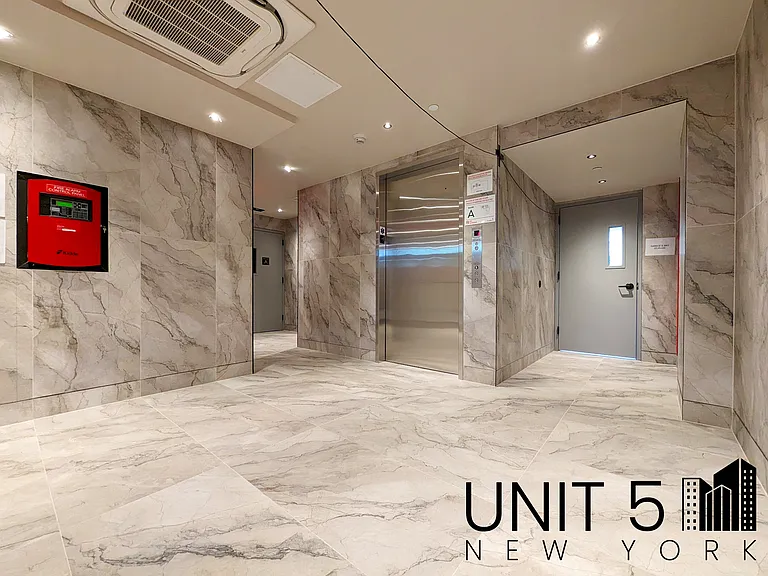 388 Vernon Ave #204 — Photo 12