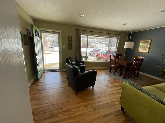 3rd image of 3396 S El Serrito Dr