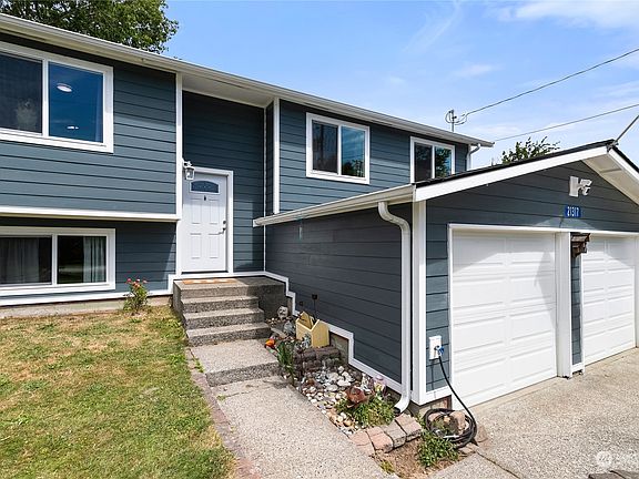 2nd image of 21317 Plaza Drive