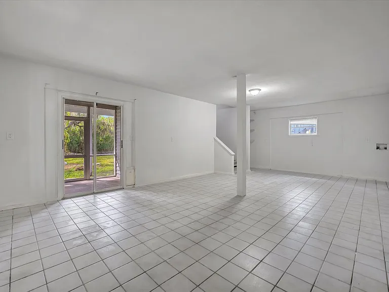 631 Harbor Ave — Photo 27