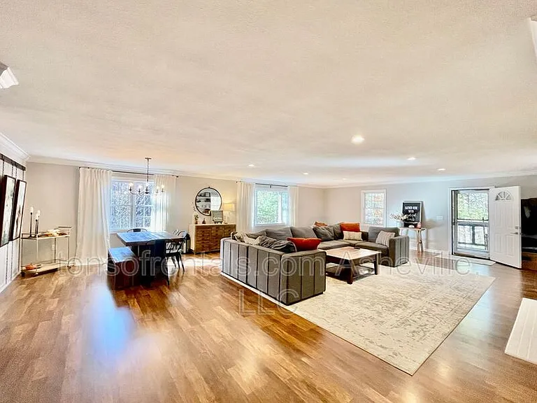 18 Bran Rick Ln — Photo 3