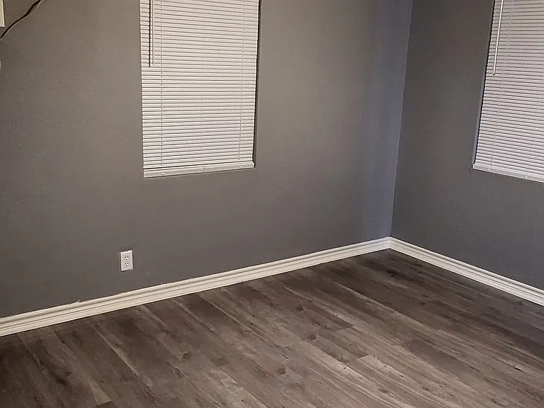 710 W Avenue J #B — Photo 9