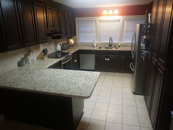 2nd image of 308 Jefferson Dr