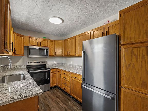 4th image of 3455 Bent Rd APT 3