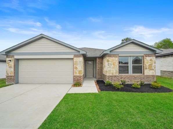 11728 Whirlaway Dr, Willis, TX 77318