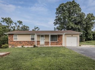 5272 Pitcher Dr, House Springs, MO 63051