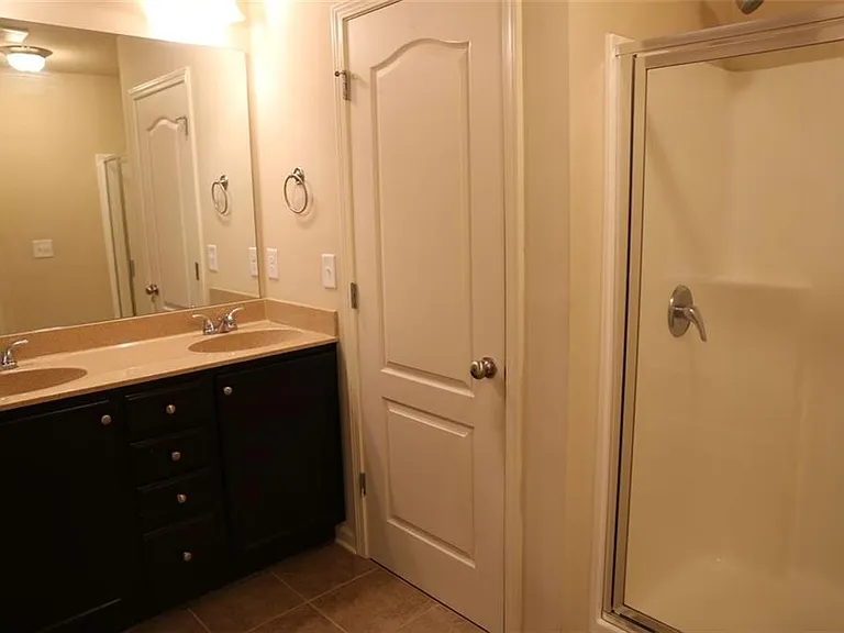2654 Sardis Chase Ct #300 — Photo 8