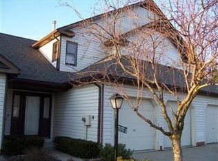 875 Hampton Cir, Aurora, OH 44202