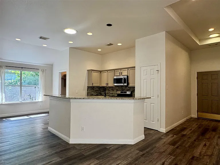 5615 Taylorcrest Dr — Photo 11