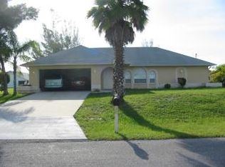 2121 SE Santa Barbara Pl, Cape Coral, FL 33990
