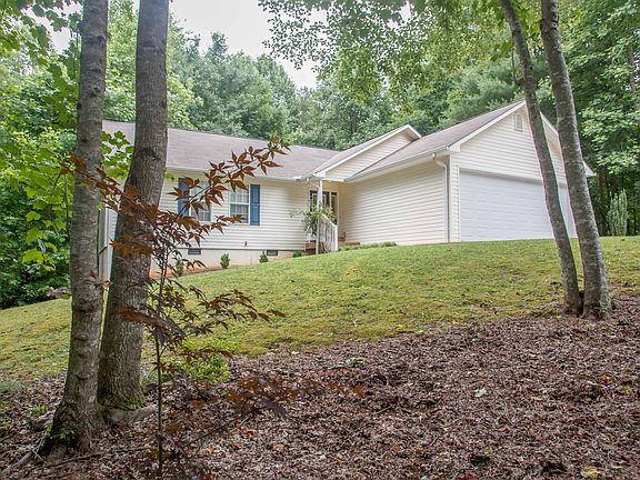 3rd image of 164 Eastwinds Dr