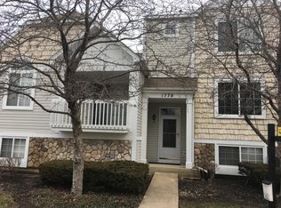 1770 Middlebury Dr, Aurora, IL 60503