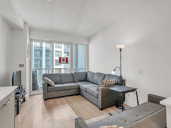 5th image of 36 Elm Dr W #3402