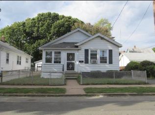 30 N Union Ave, West Haven, CT 06516