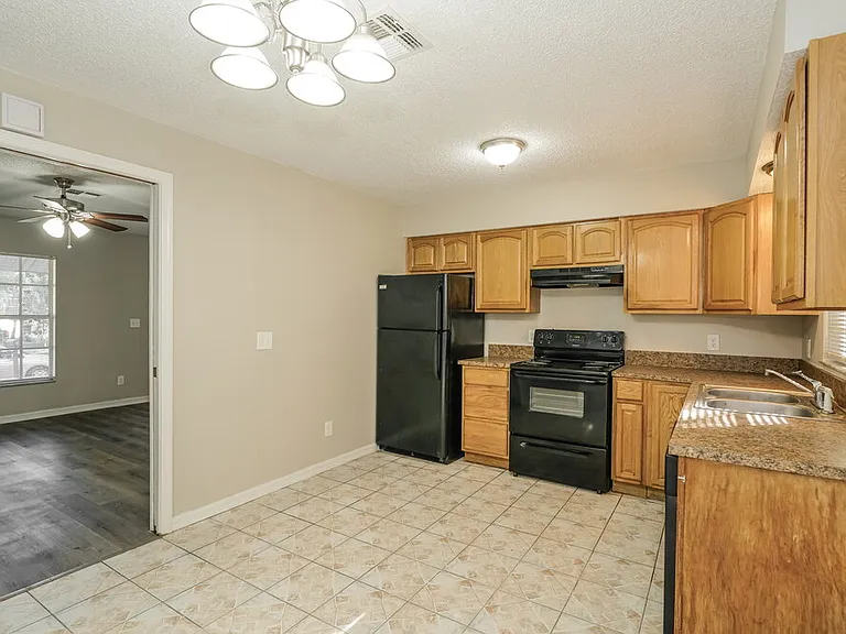 37340 Carter Ave — Photo 7
