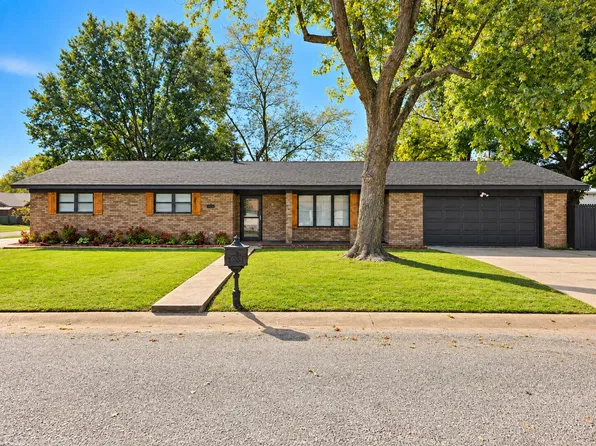 412 Midway Dr, Commerce, OK 74339