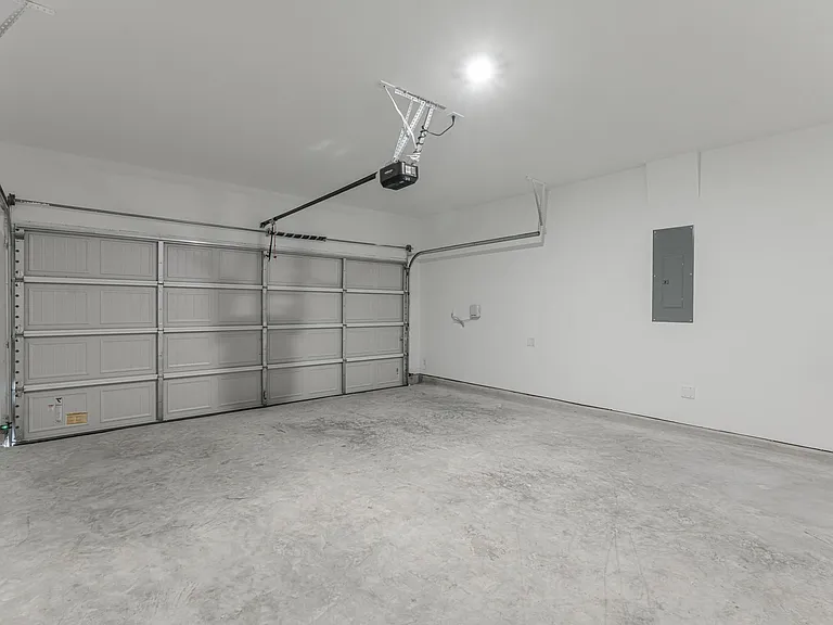 14606 Daffodil Plains Ln — Photo 30